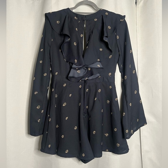 Topshop Navy Blue and Cream Floral Ruffle Long Sleeve Romper 6 - Picture 3 of 11
